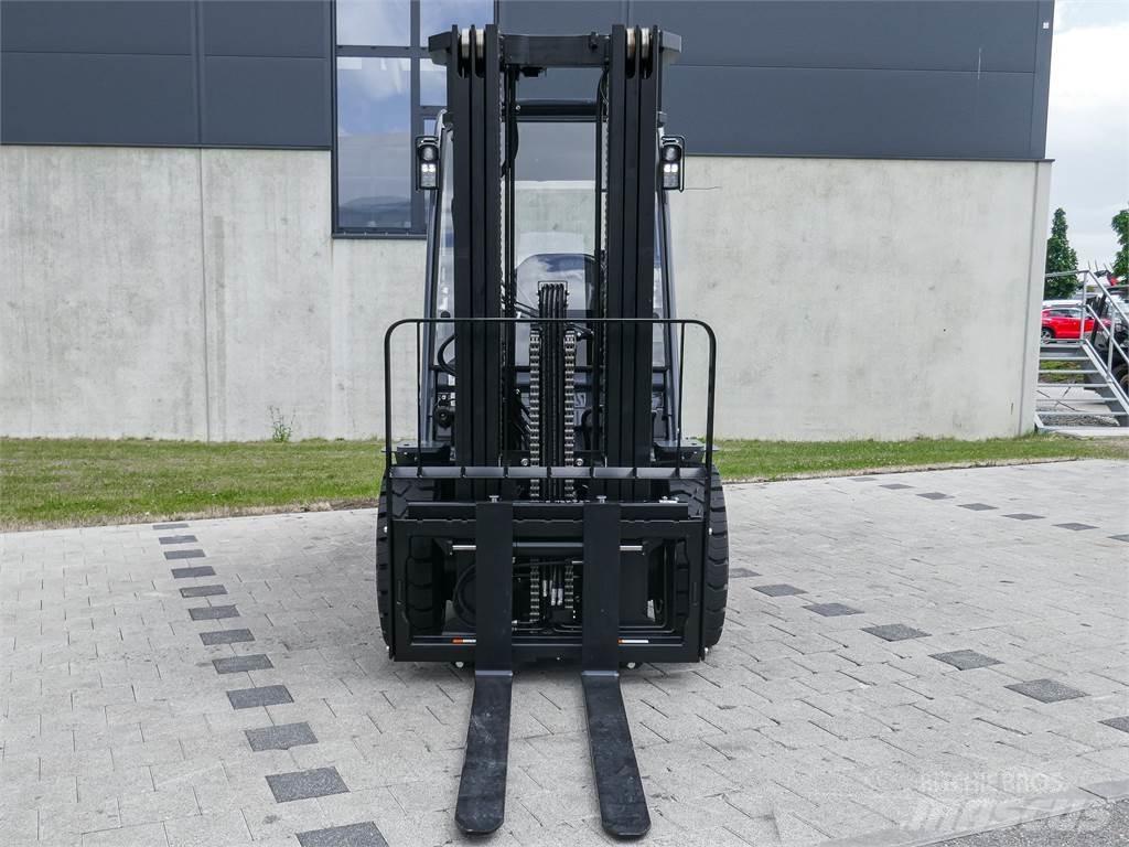 Toyota 52-8FDJF35 شاحنات الديزل