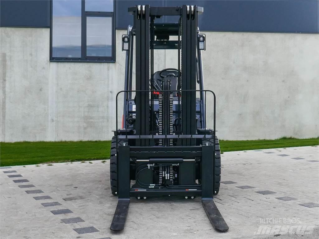 Toyota 52-8FDJF35 شاحنات الديزل