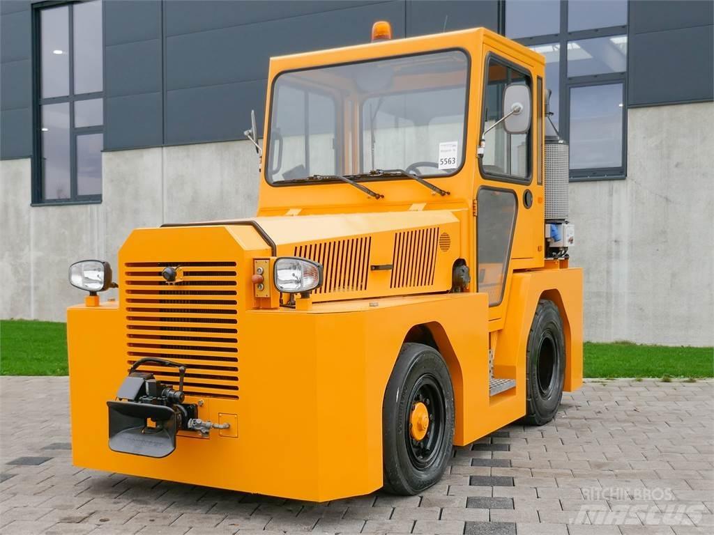 Volk DFZ 120H شاحنة قاطرة