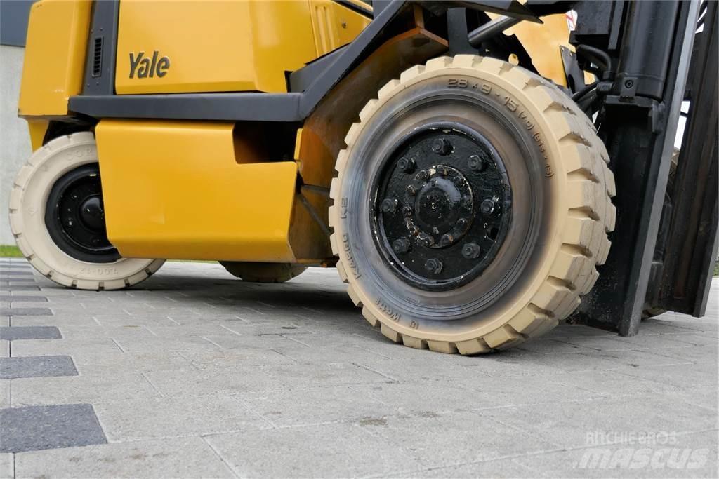 Yale TFG 40 شاحنات LPG