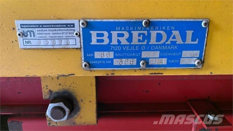 Bredal B 4 معدات فرد المواد المعدنية