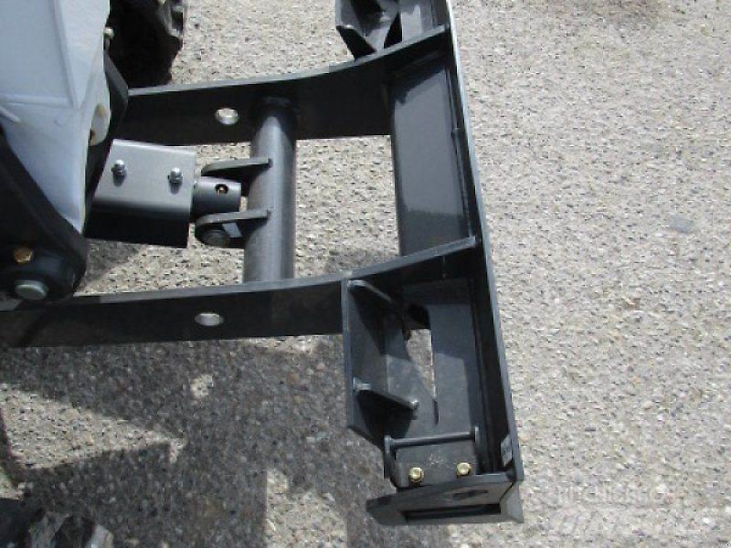 Bobcat E 17 حفارات زحافة