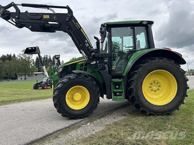 John Deere 6120M الجرارات