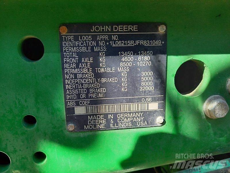 John Deere 6215R الجرارات