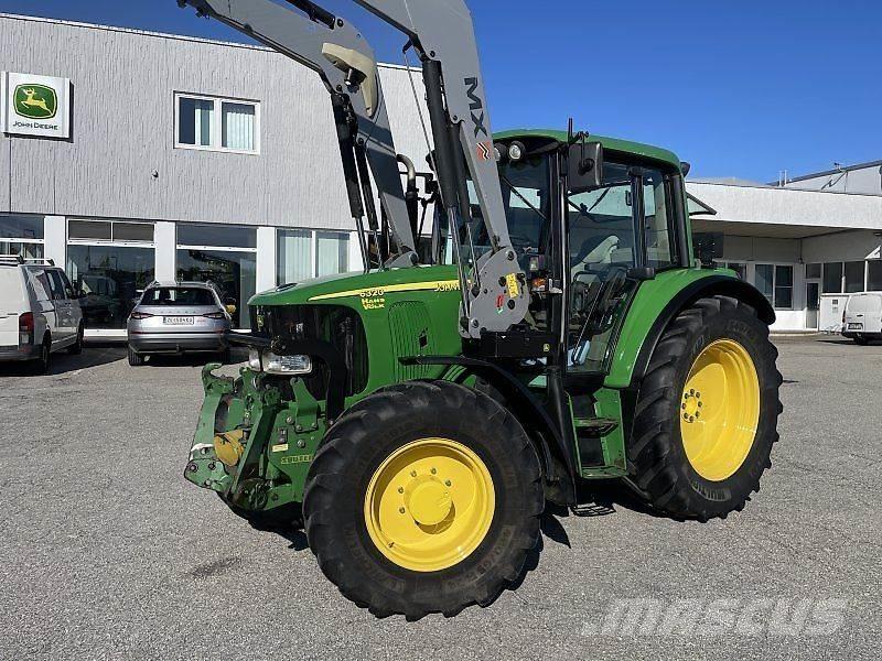 John Deere 6320 الجرارات