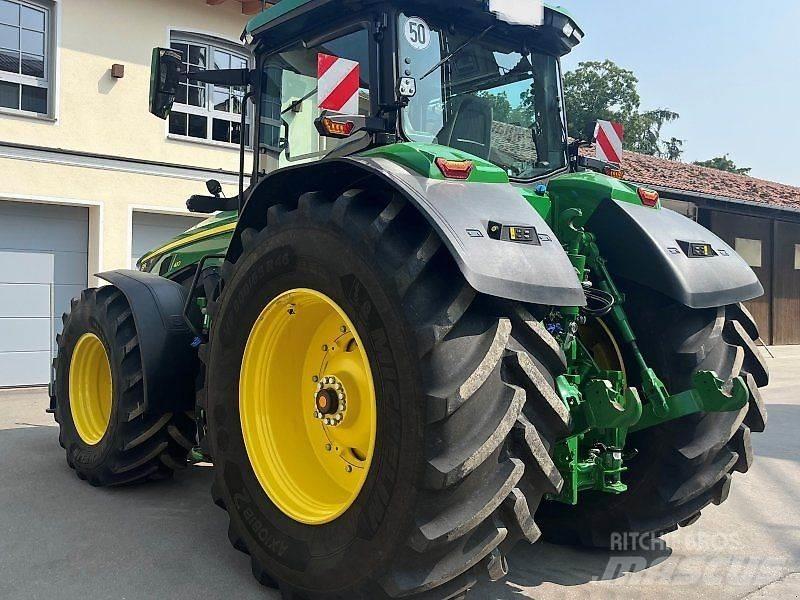 John Deere 8R 410 الجرارات