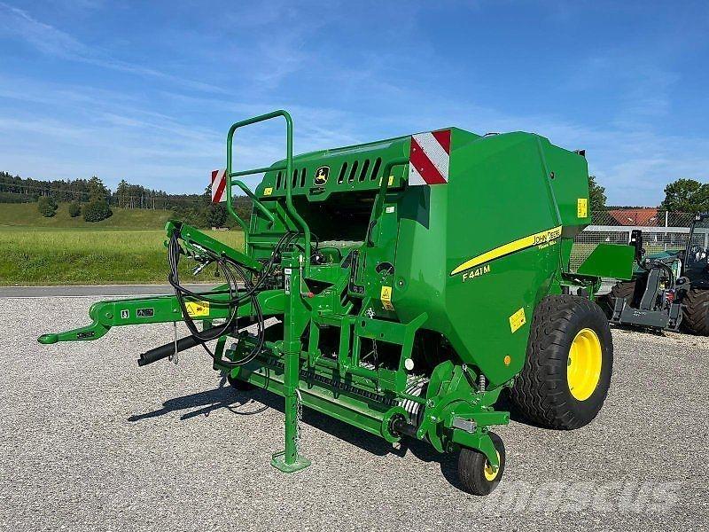 John Deere F441M ماكينات زراعية أخرى