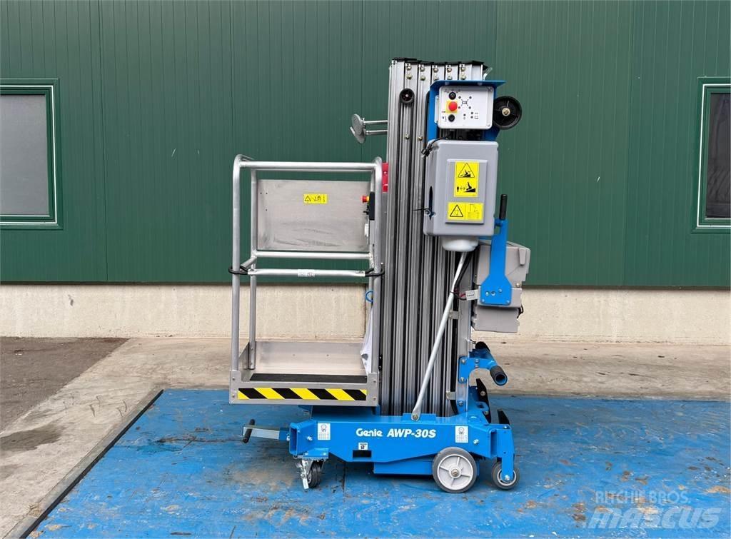 Genie AWP-30S AC رافعات ومنصات أخرى