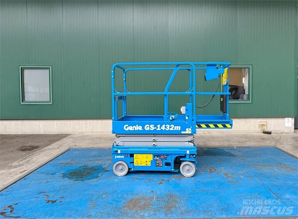 Genie GS-1432m E-Drive رافعات مقصية الشكل