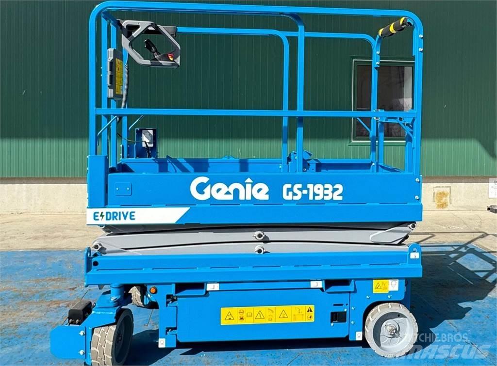 Genie GS-1932 E-Drive رافعات مقصية الشكل