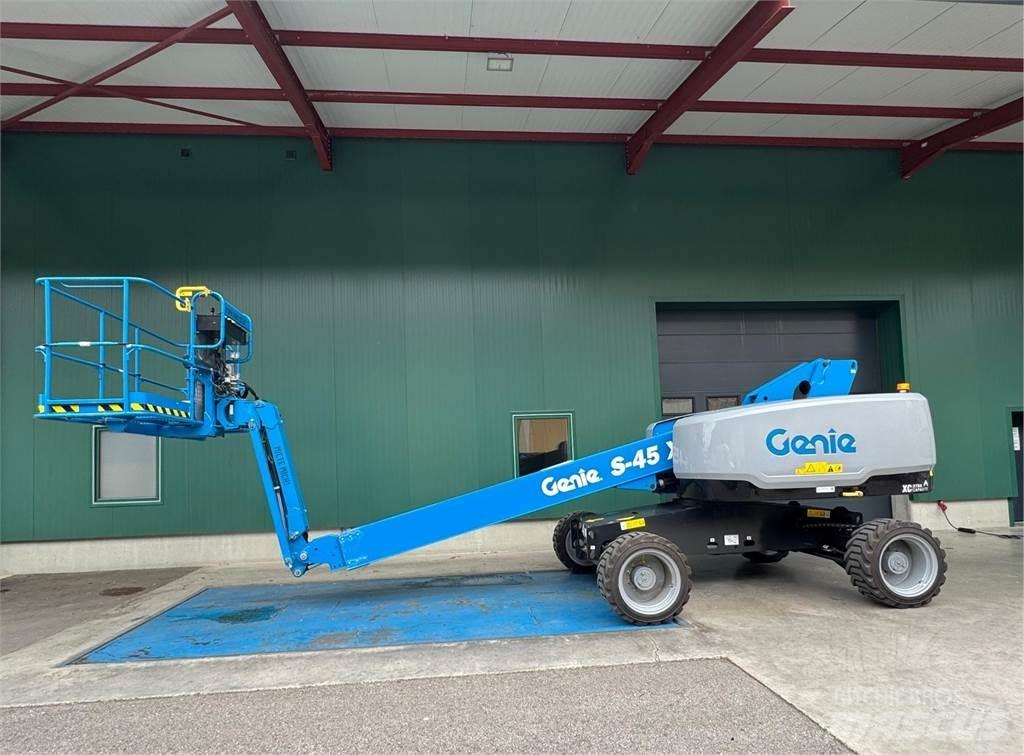 Genie S-45 XC رافعات سلة مفصلية