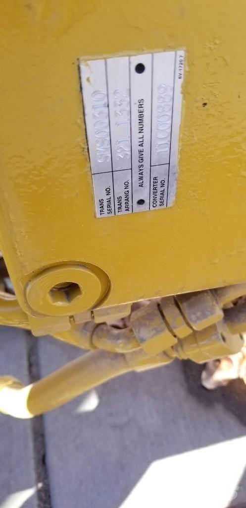 CAT TH35-E81 أجهزة نقل
