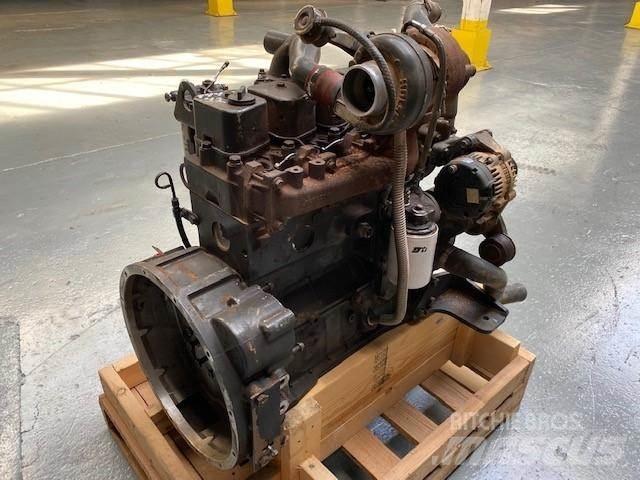 Cummins 4BT3.9 محركات