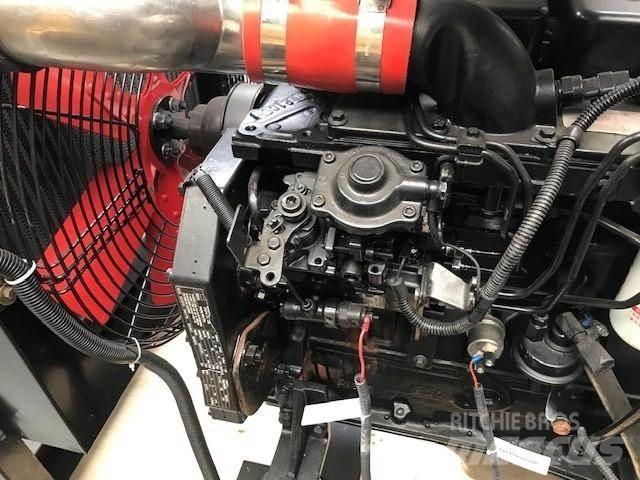 Cummins 4BT3.9 محركات