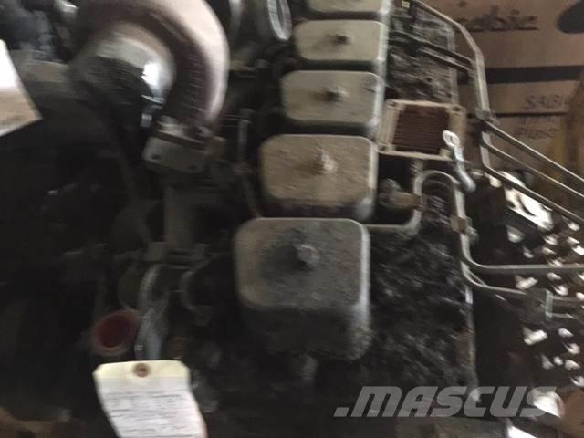 Komatsu SA6D102-1 محركات