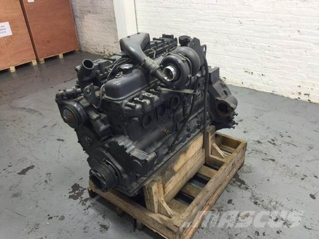 Komatsu SA6D108-1 محركات