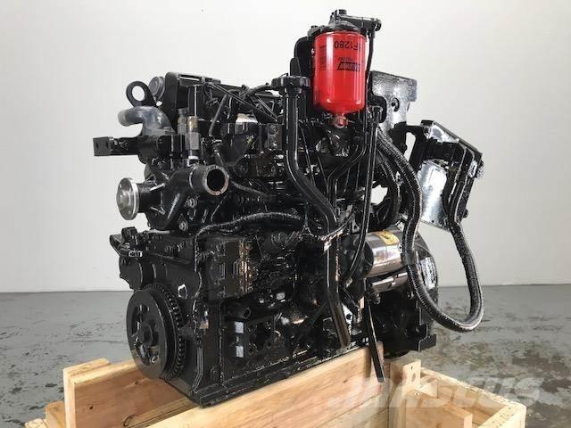 Komatsu SAA4D95-LE5 محركات