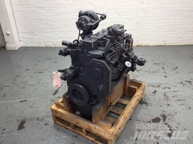 Komatsu SAA6D102 محركات