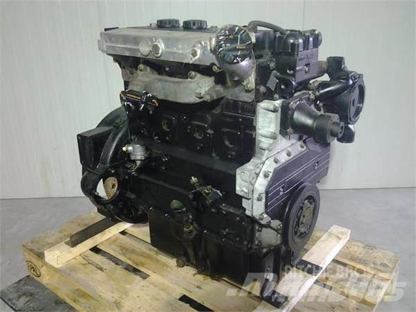 Perkins 1004.4 محركات