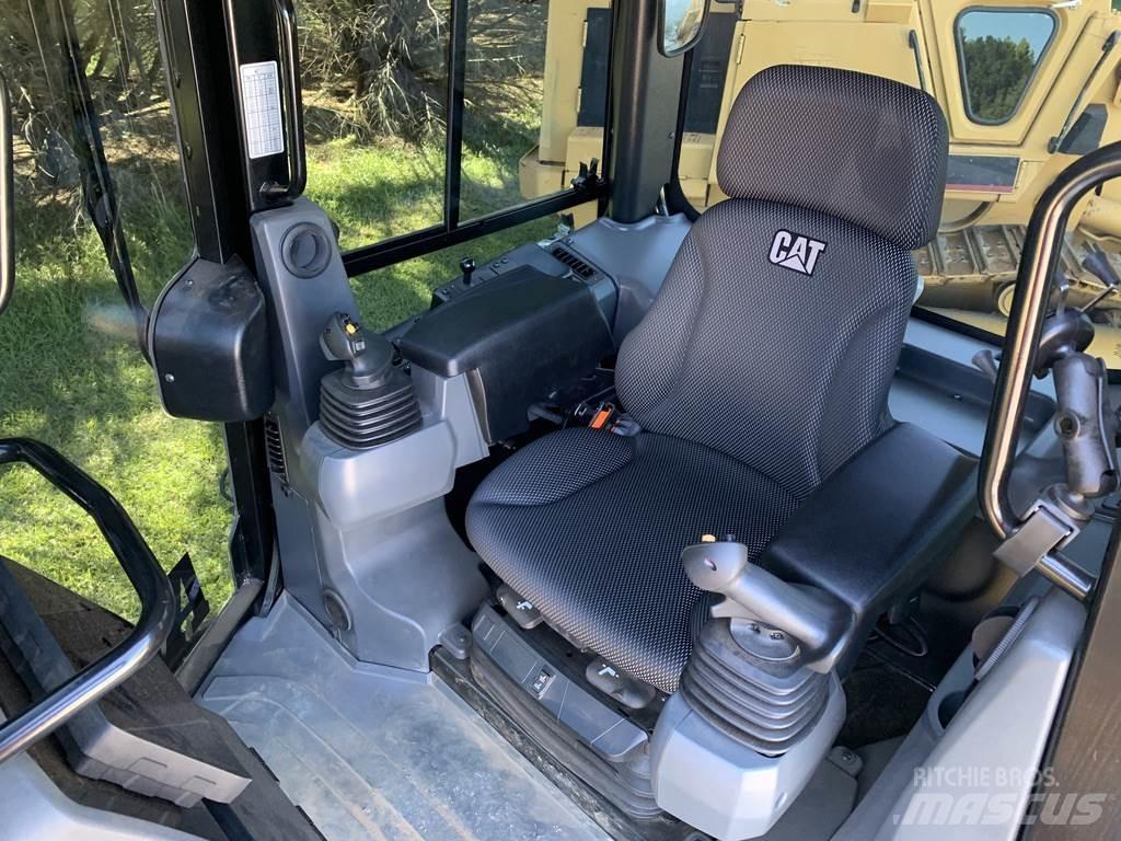 CAT D3 أخرى