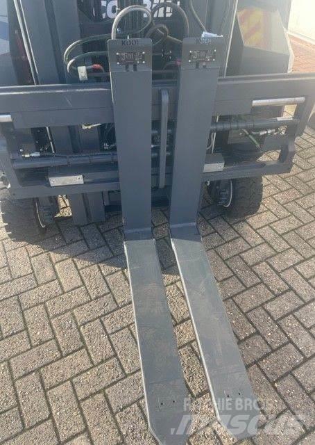Combilift CBE 3000 لوادر جانبية