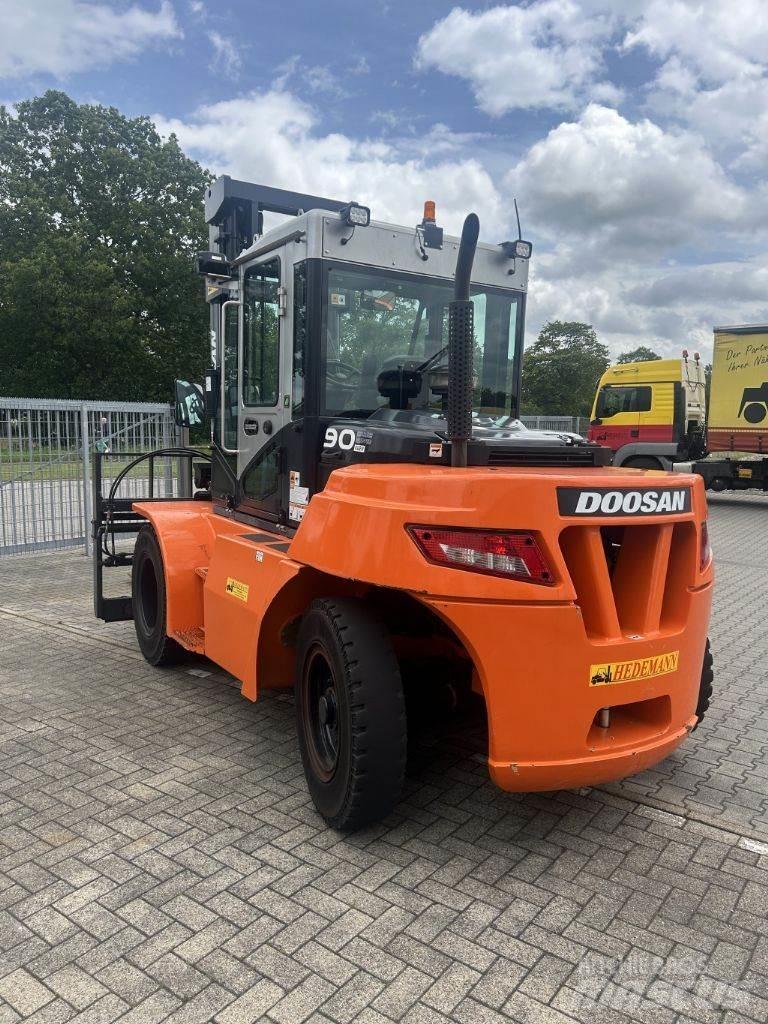 Doosan D90S-7 شاحنات الديزل
