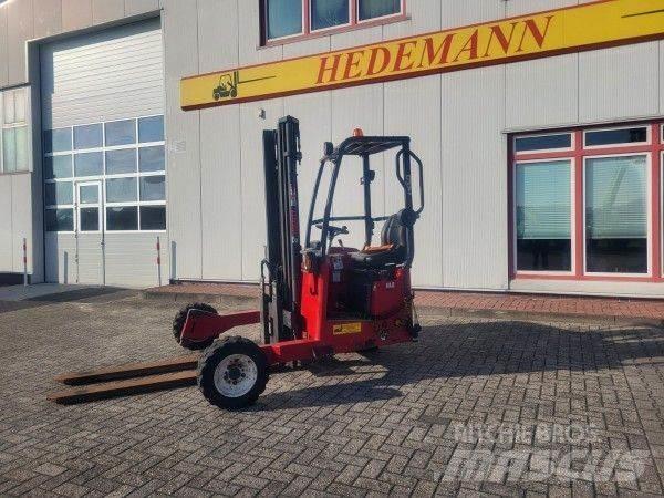 Moffett M4 25.3 شاحنات الطرق الوعرة
