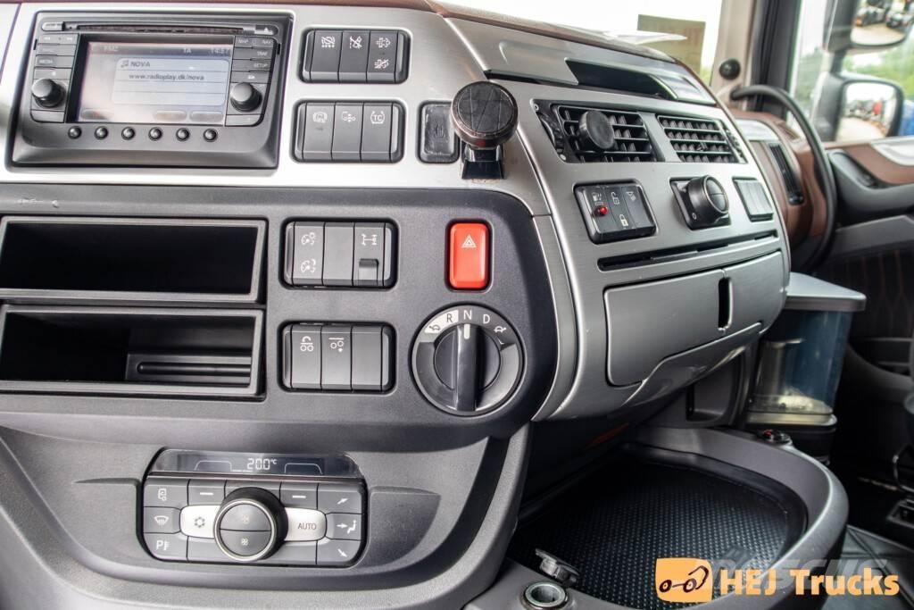 DAF XF 530 6x2 FTS وحدات الجر