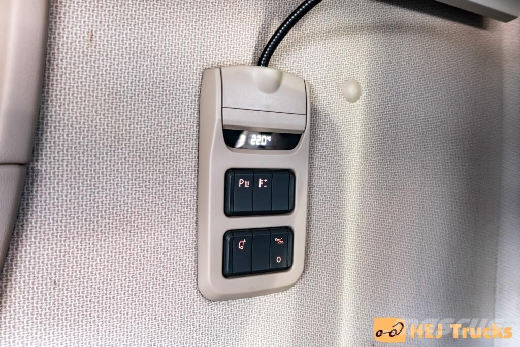 DAF XF 530 FTS 6x2 وحدات الجر