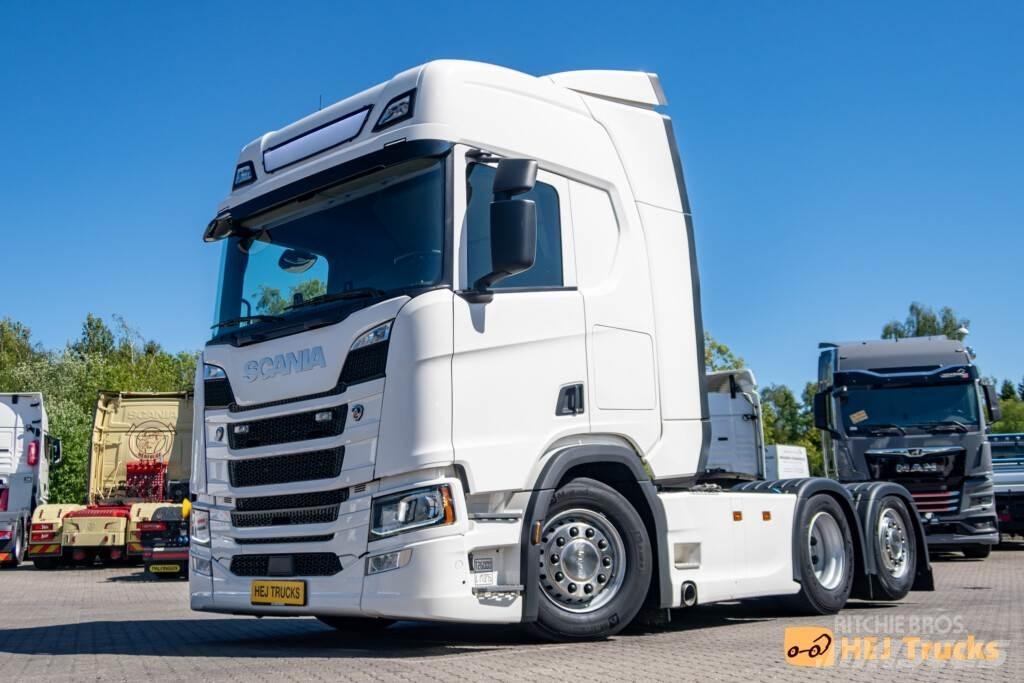 Scania R450 A6x2NB وحدات الجر