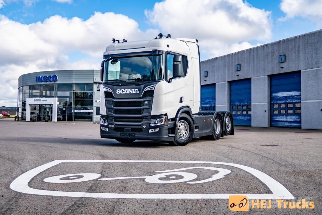 Scania R530 A6x2NB وحدات الجر
