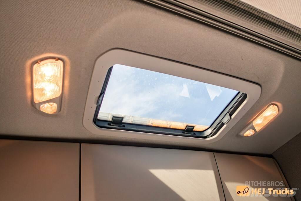 Scania R660 A6x2NB وحدات الجر