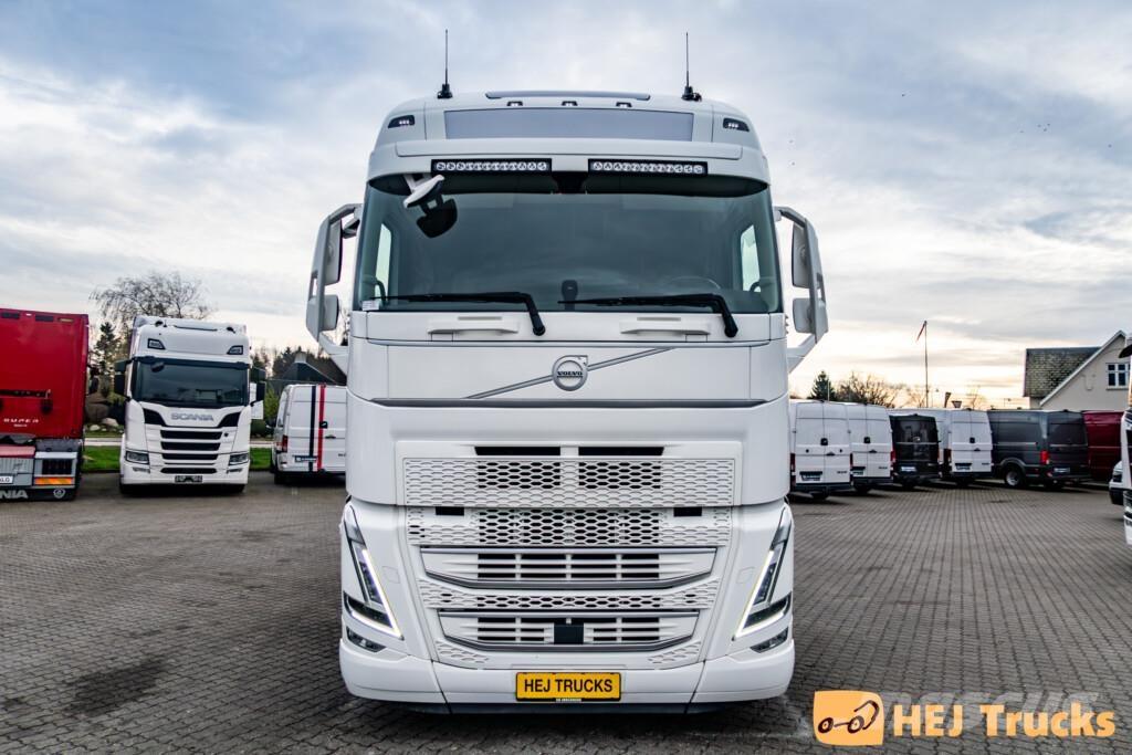 Volvo FH500 6x2 وحدات الجر