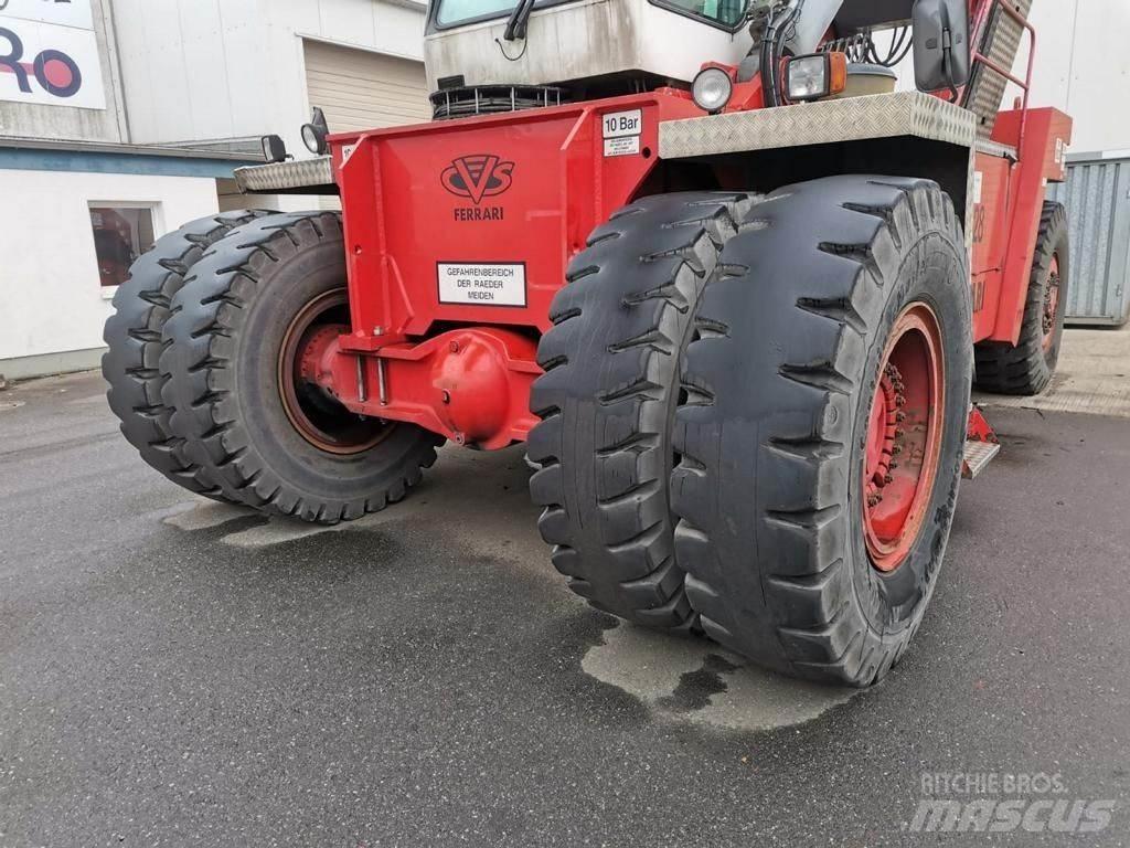 CVS Ferrari F328PB رافعات حاويات
