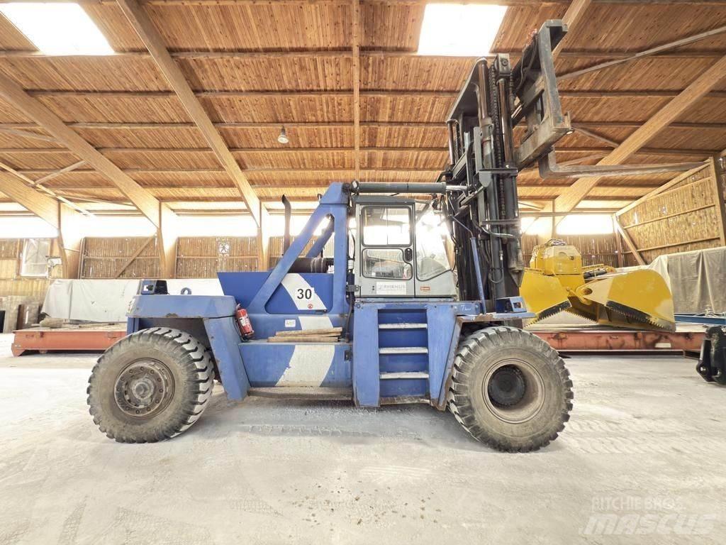Kalmar DCD28-1200LB شاحنات الديزل