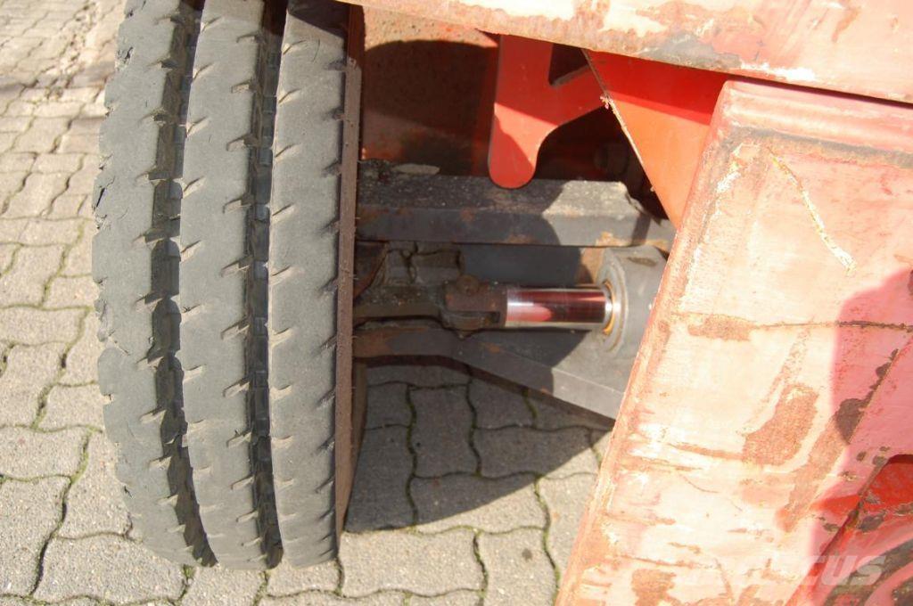 Kalmar DCD80-6 شاحنات الديزل