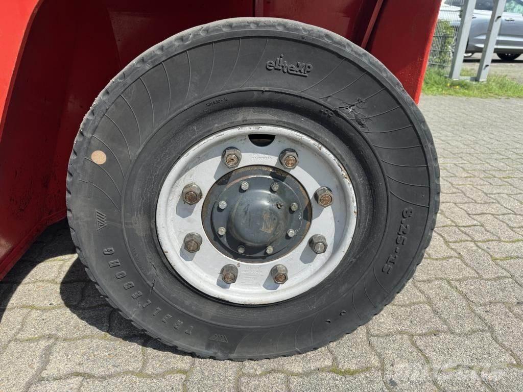 Kalmar ECF80-1100 شاحنات ذات رافعات شوكية تعمل بالكهرباء