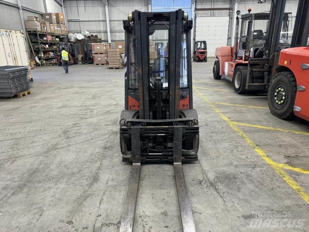 Linde H30D-02 شاحنات الديزل