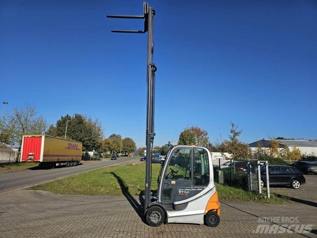 Still RX60-25 شاحنات ذات رافعات شوكية تعمل بالكهرباء