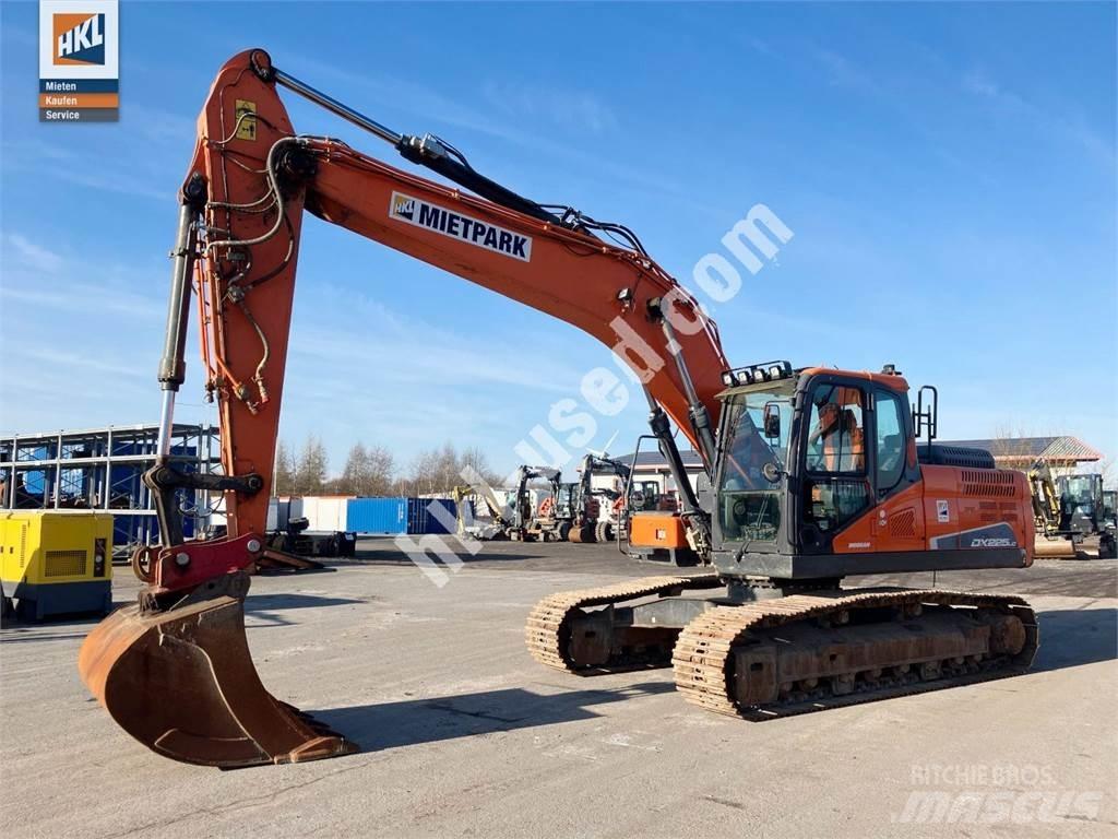 Doosan DX 225 LC-5 حفارات زحافة