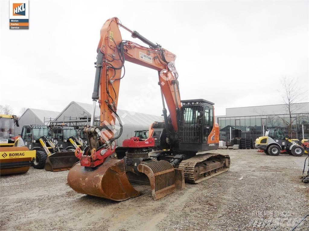 Doosan DX 235 LCR-5 حفارات زحافة