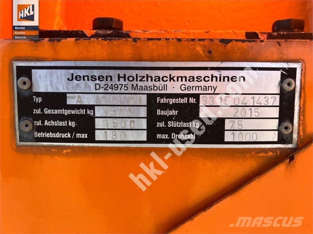 Jensen A 425 ماكينات تقطيع أخشاب الحراجة