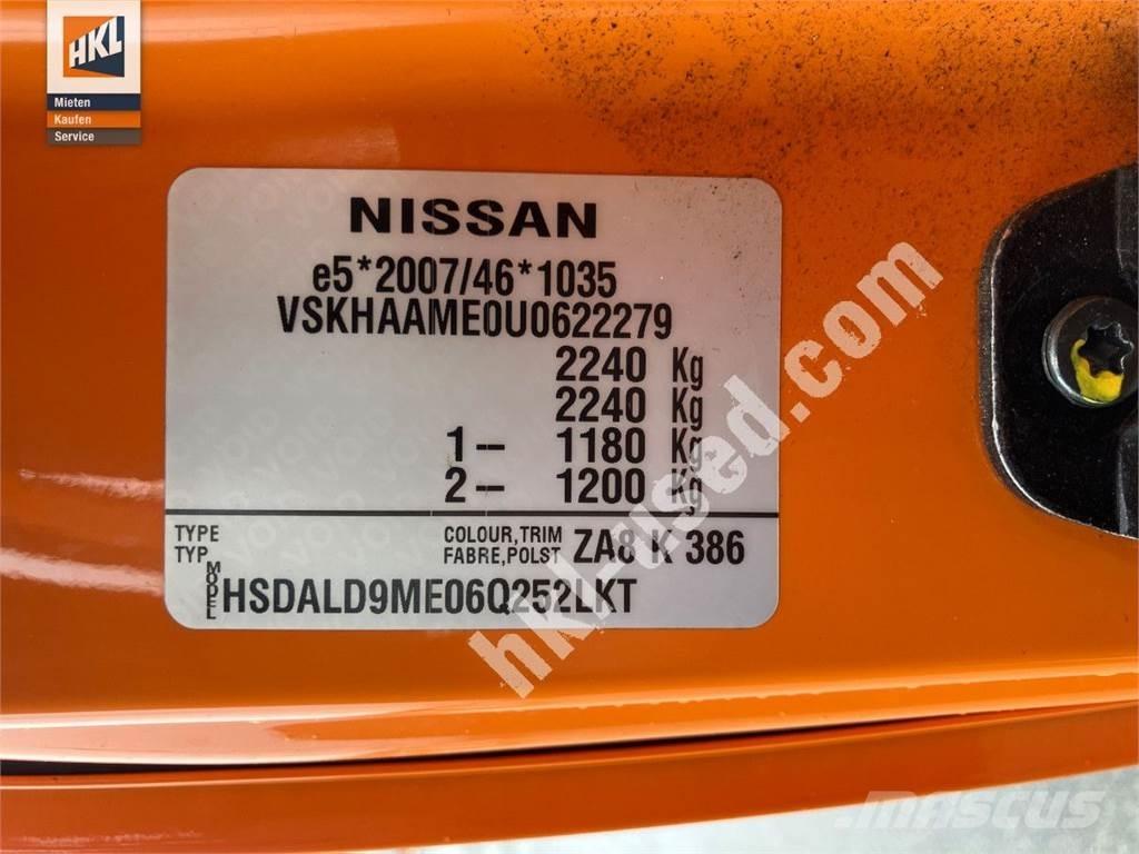 Nissan e-NV200 شاحنة مقفلة