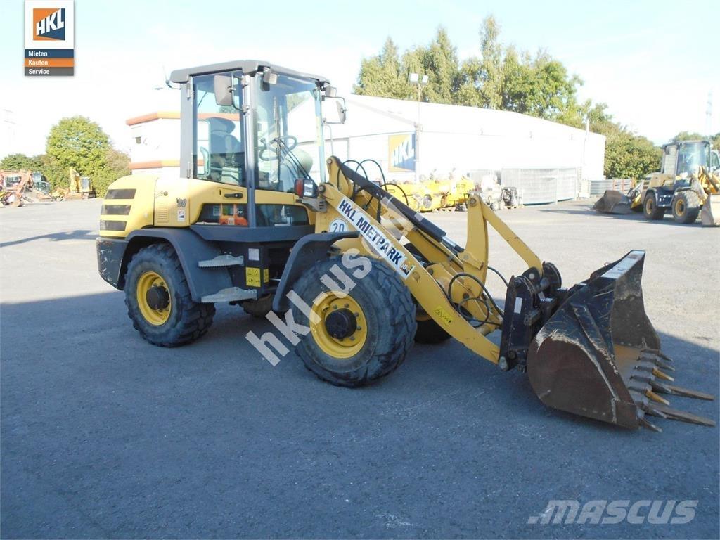 Yanmar V 80 لوادر بعجل