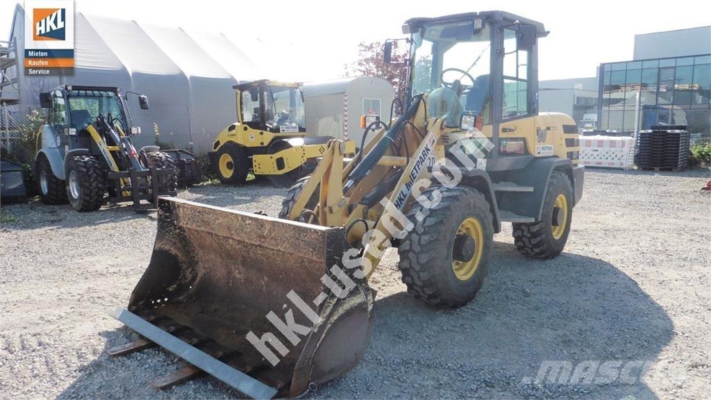 Yanmar V 80 لوادر بعجل
