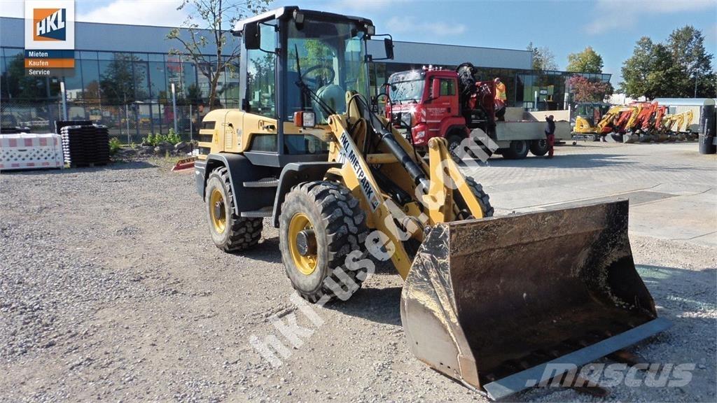 Yanmar V 80 لوادر بعجل