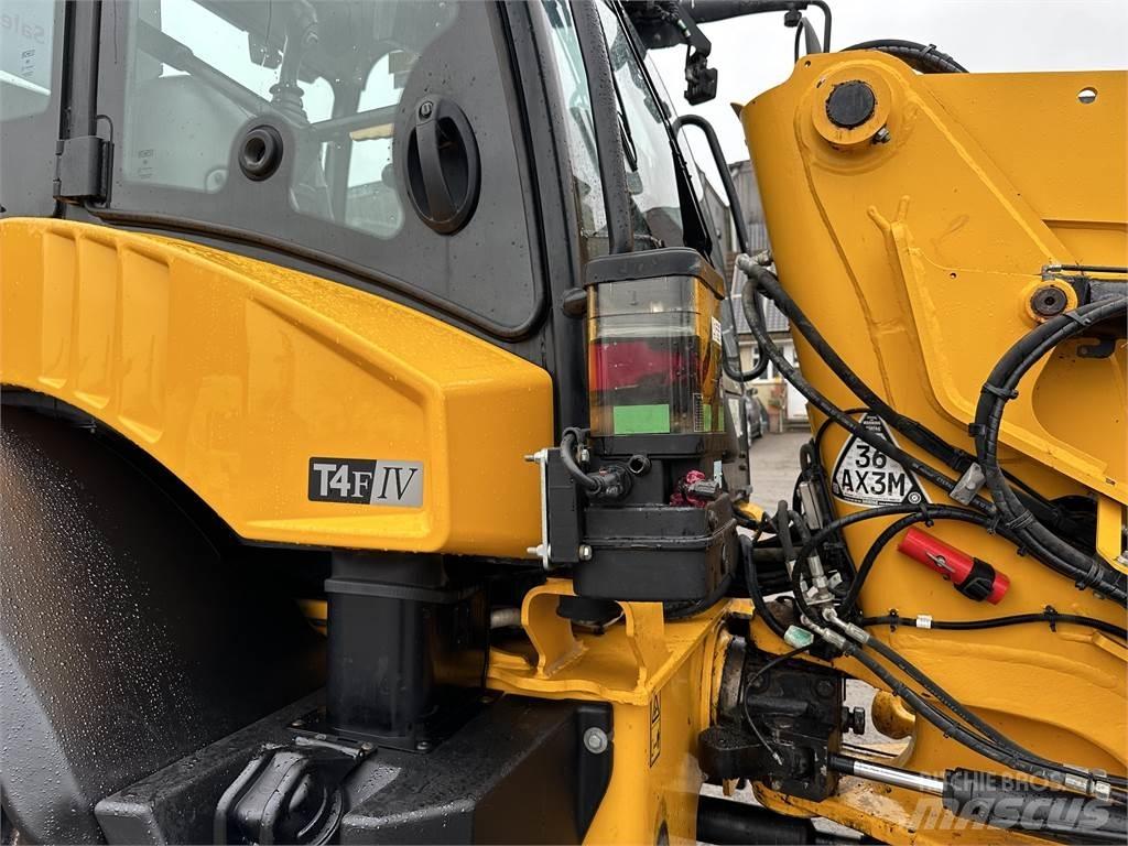 JCB TM420 لوادر وحفارات أمامية