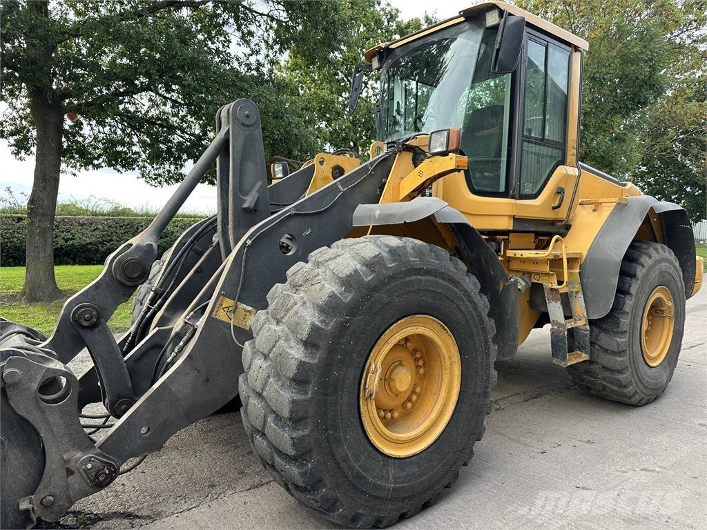 Volvo L120F لوادر بعجل