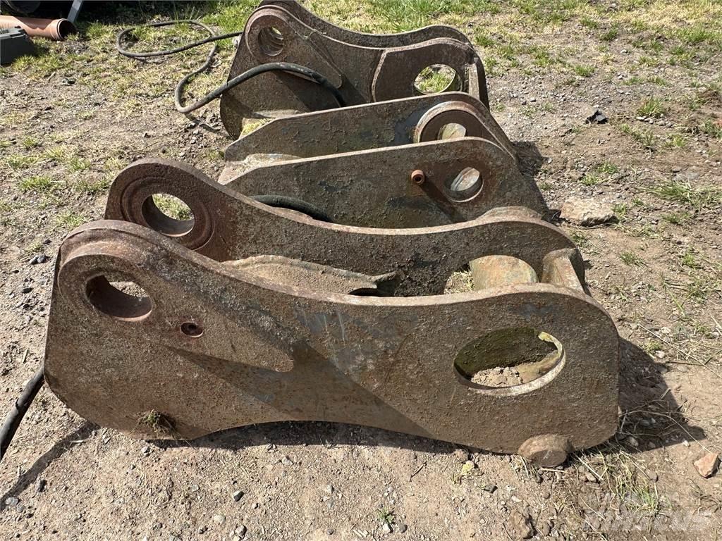 Volvo quick coupler لوادر بعجل