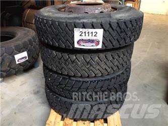  11xR22.5 dæk på fælg - 4 stk الإطارات والعجلات والحافات